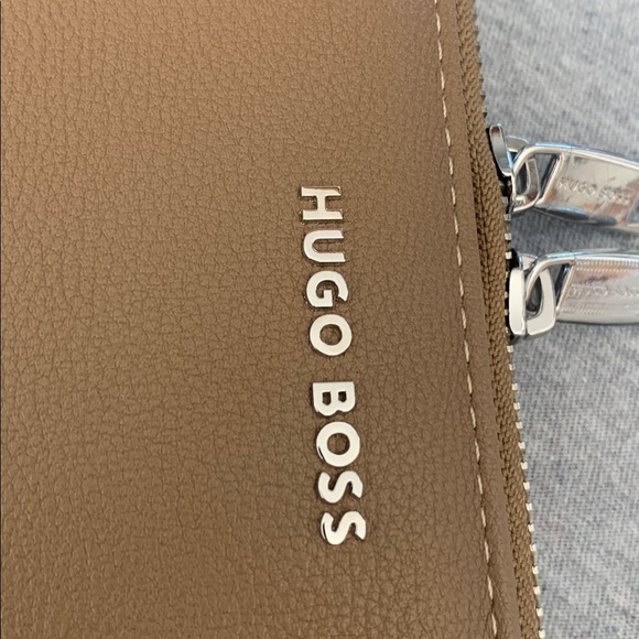 Hugo boss portfolio - Picture 2 of 10